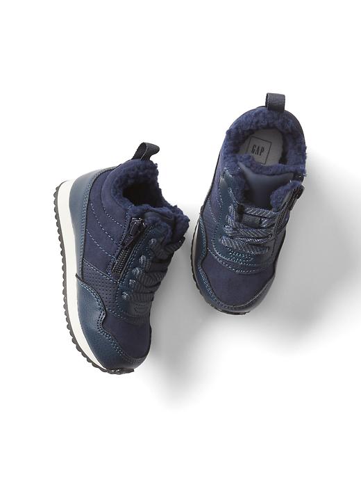 2 of 8 showing, with the color navy of product Cozy hiker sneakers