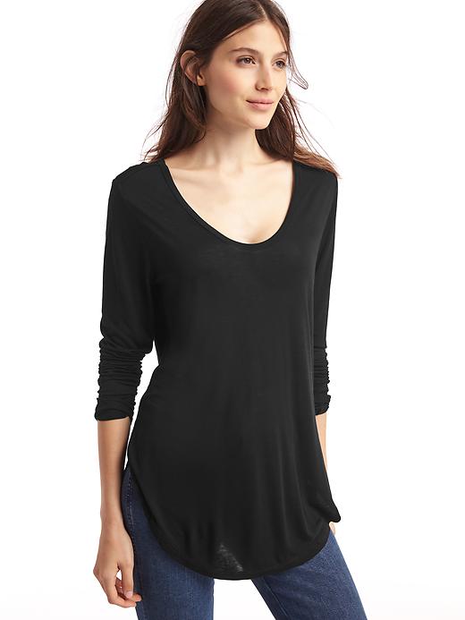 1 of 8 showing, with the color true black of product Scoop neck long sleeve tunic