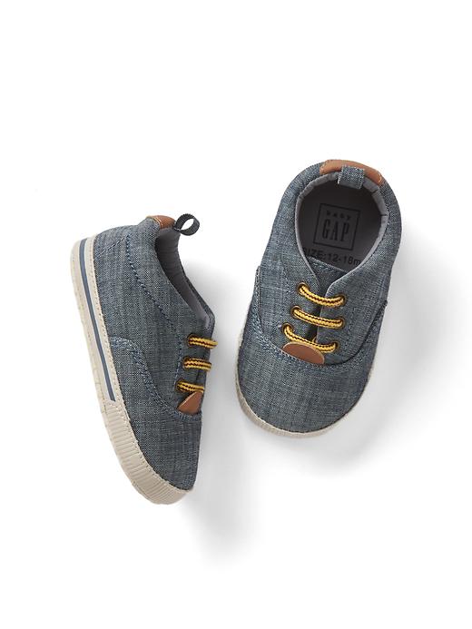 1 of 8 showing, with the color medium chambray of product Chambray lace-up sneakers