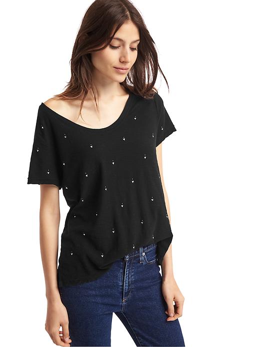 1 of 8 showing, with the color true black of product Stud scoop neck tee