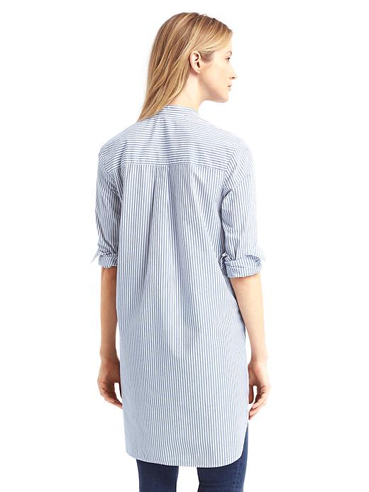 2 of 8 showing, with the color blue stripe of product Hi-lo tailored stripe shirt