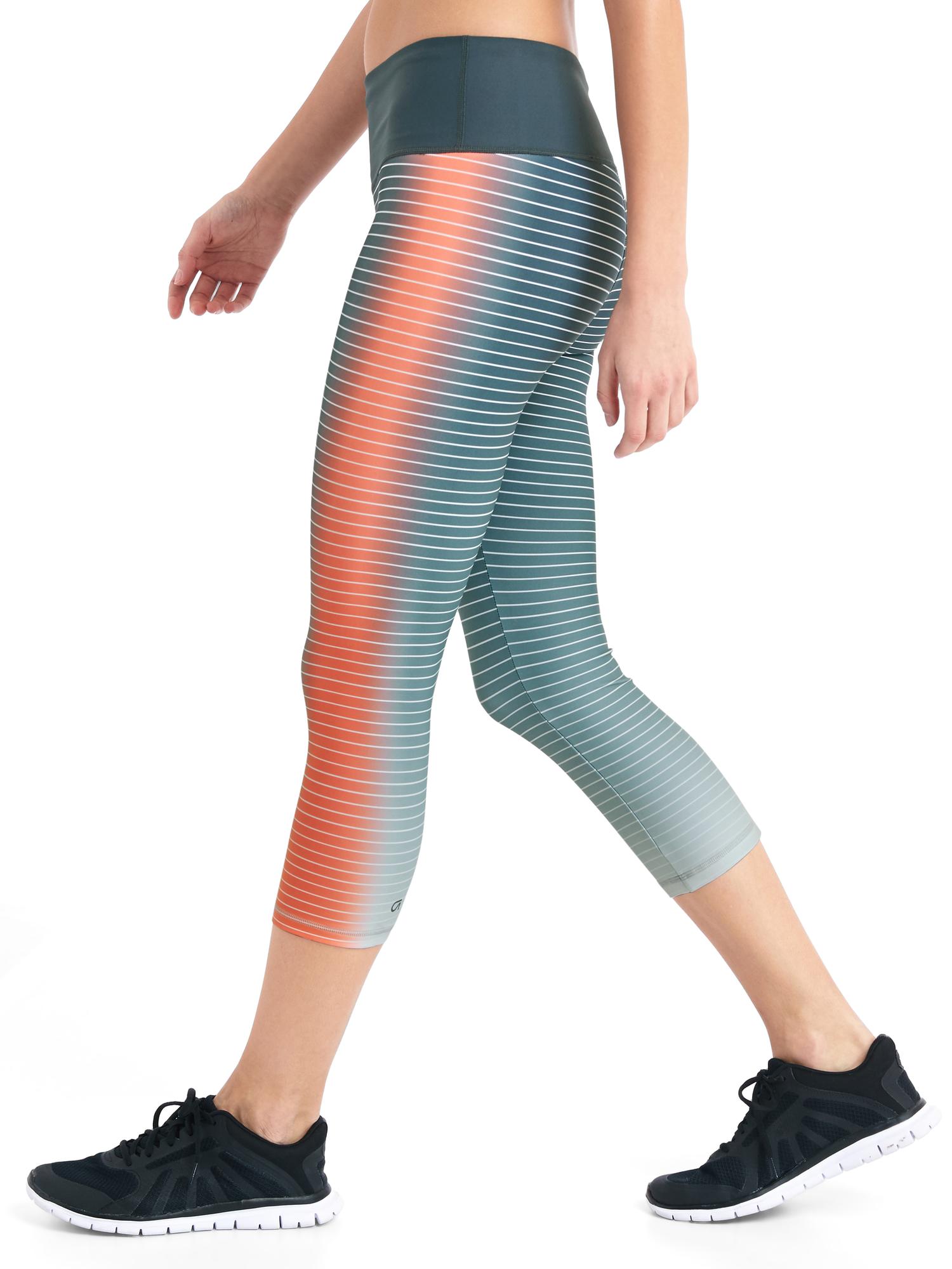 gFast cross train gradient stripe capris Gap
