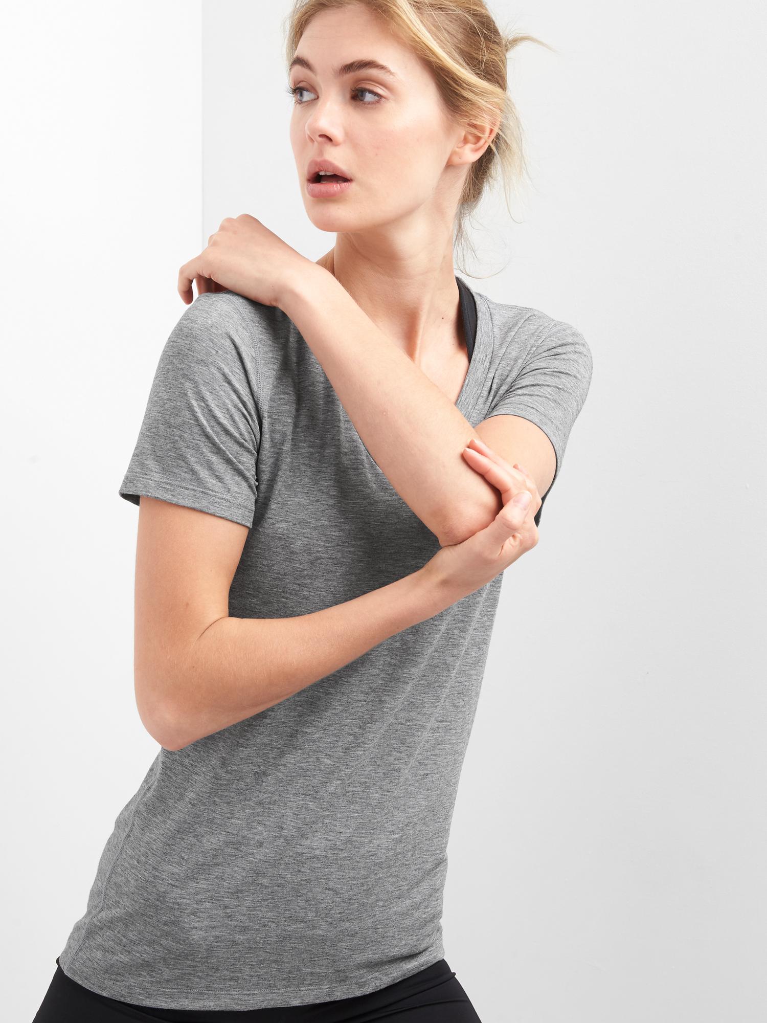 GapFit Breathe V-neck tee | Gap