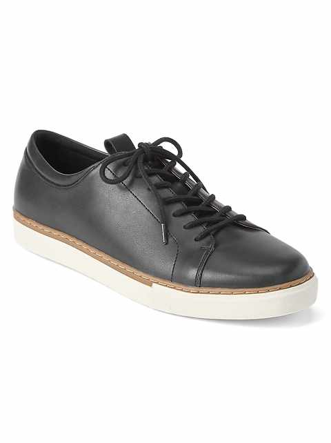 top level toe sneakers
