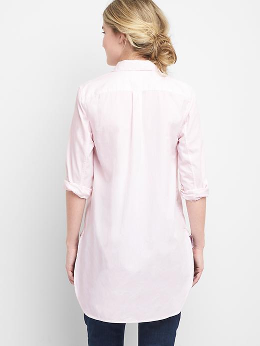 2 of 8 showing, with the color new babe pink of product Maternity Tailored Oxford Tunic Shirt