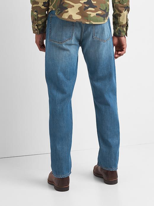 2 of 8 showing, with the color bright stone wash of product Standard Jeans