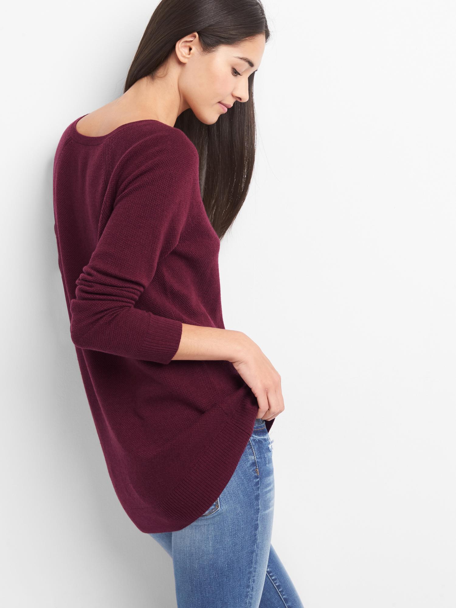 Brooklyn Vneck raglan sweater Gap
