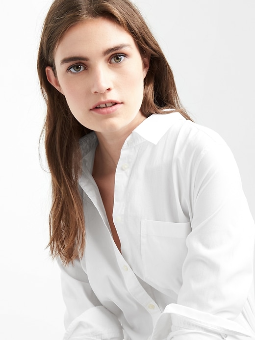 Image number 5 showing, Fitted Boyfriend Oxford Shirt