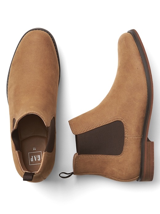 Chelsea boots