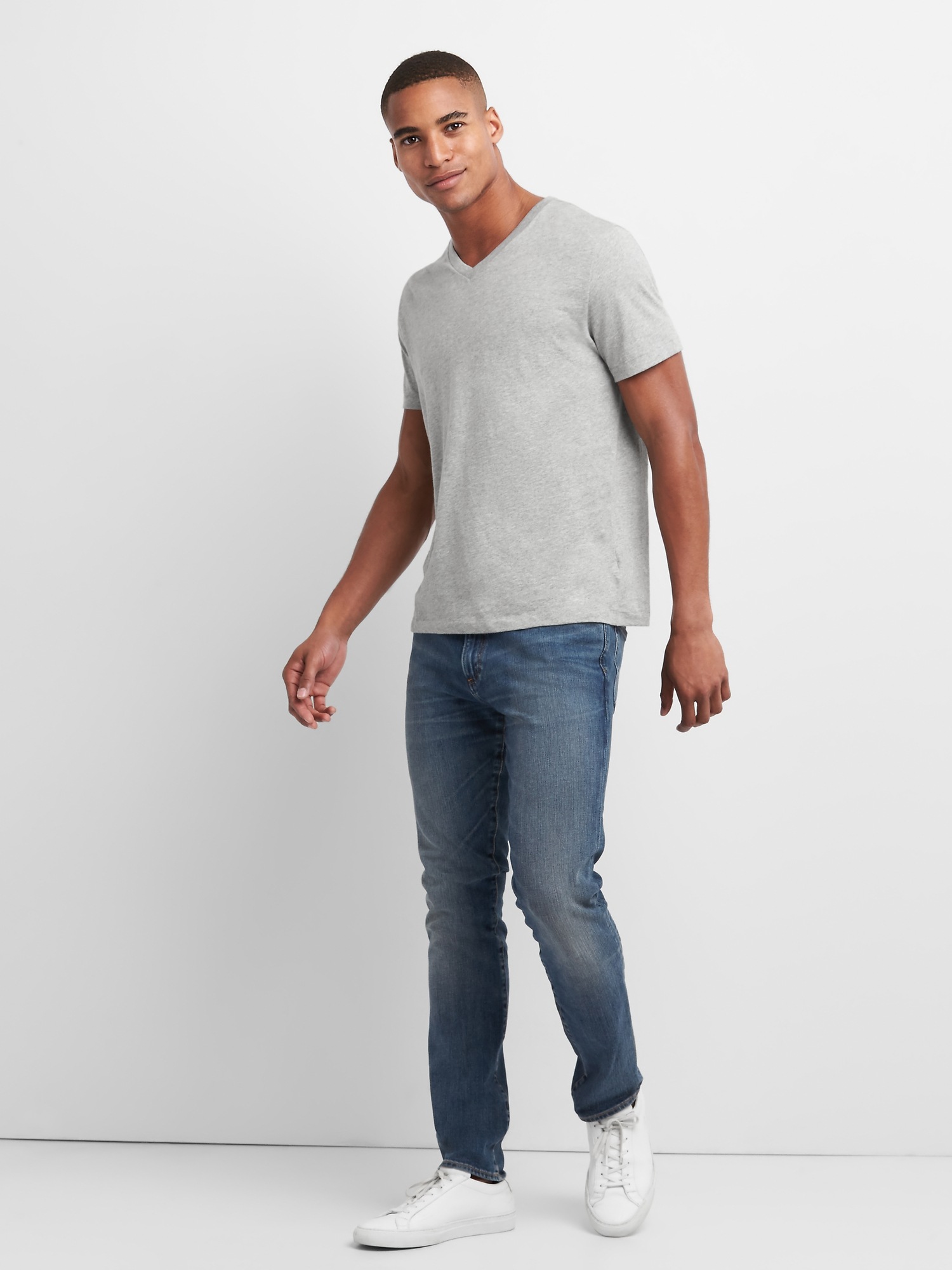Classic V T-Shirt | Gap