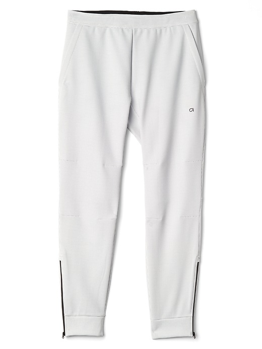 Image number 6 showing, GapFit Ultimate Joggers