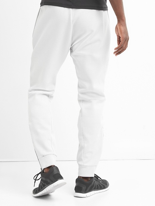 Image number 2 showing, GapFit Ultimate Joggers