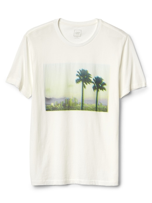 1 of 8 showing, with the color palm photoreal of product Graphic Short Sleeve Crewneck T-Shirt