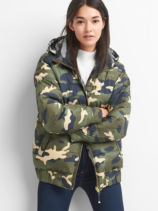 Reversible camo puffer jacket