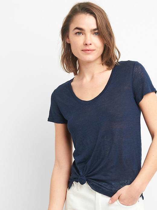 1 of 8 showing, with the color true indigo of product Short Sleeve Scoop Neck T-Shirt in Linen