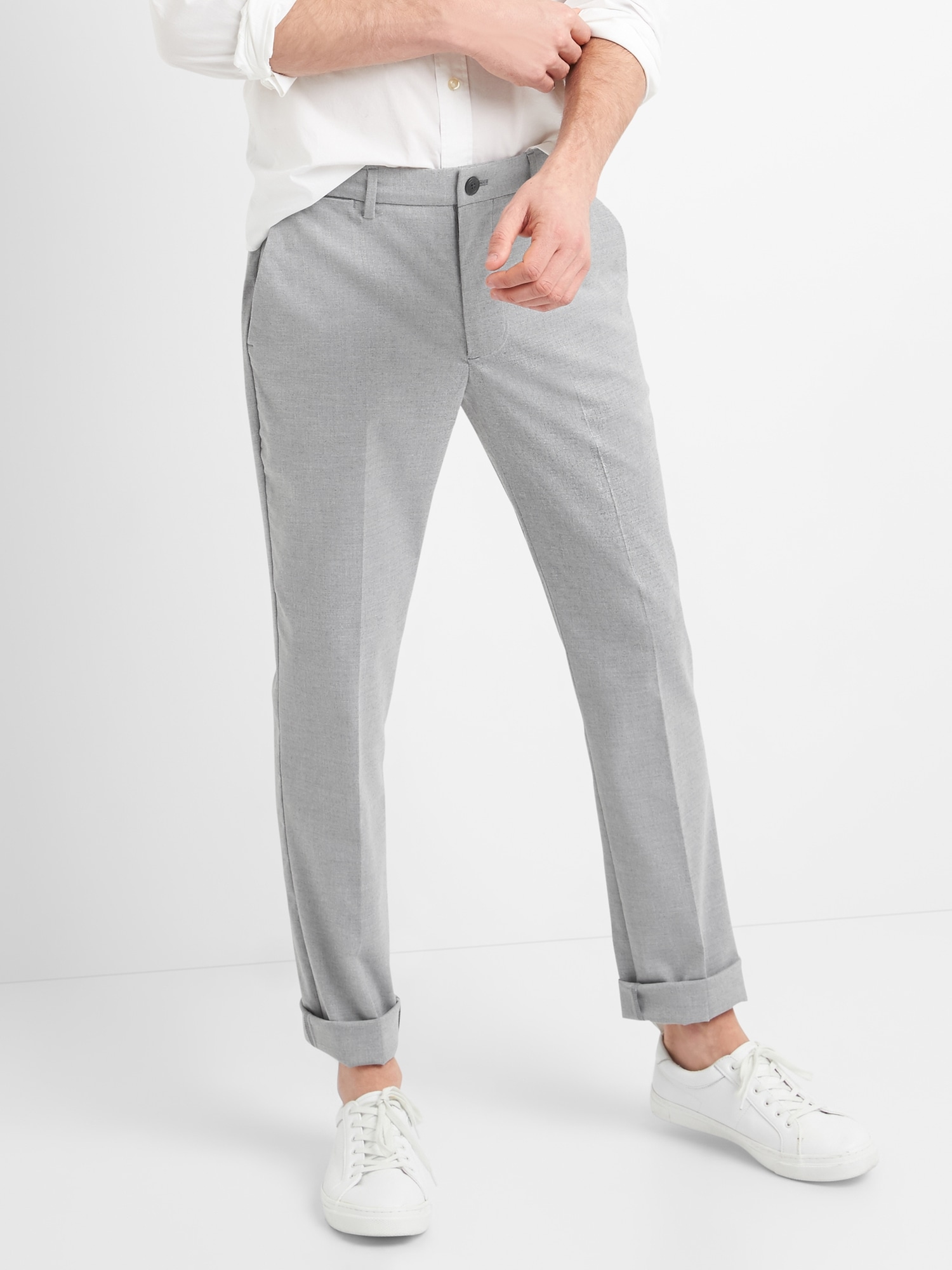 Original Khakis in Slim Fit with GapFlex Gap