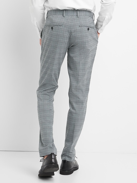 2 of 8 showing, with the color winter plaid grey of product Original Khakis in Skinny Fit with GapFlex