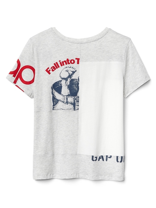 2 of 8 showing, with the color heather grey of product Logo Remix Short Sleeve T-Shirt