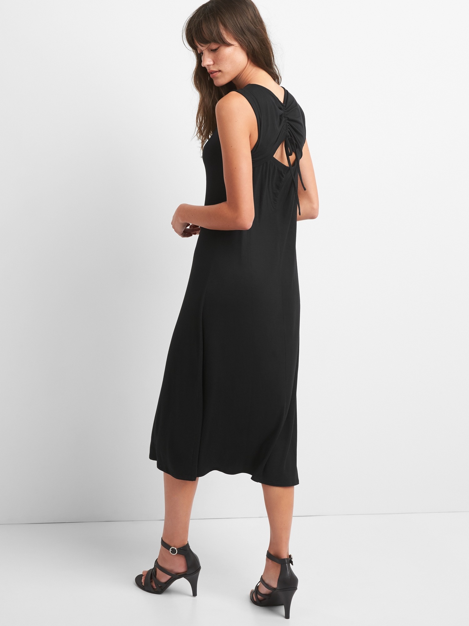 sleeveless-knit-midi-dress-gap