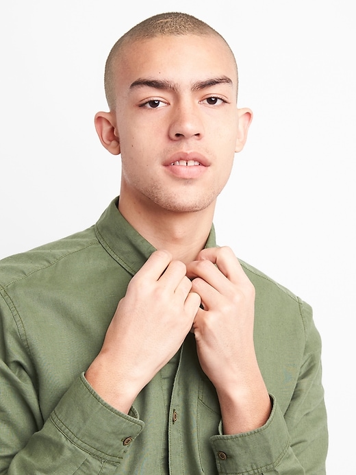 Image number 5 showing, Standard Fit Half-Button Shirt in Linen-Cotton