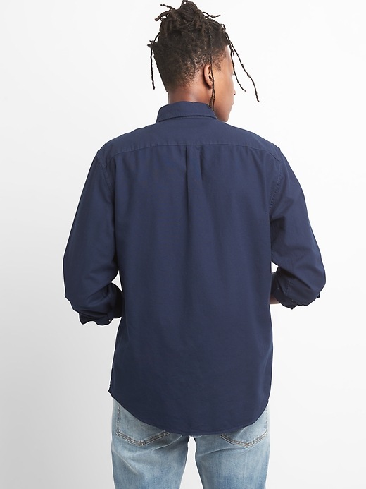 Image number 2 showing, Standard Fit Shirt in Oxford with Contrast Pocket