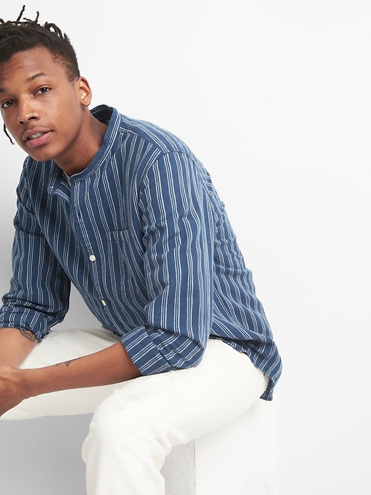 Standard Fit Band Collar Shirt in Linen-Cotton | Gap