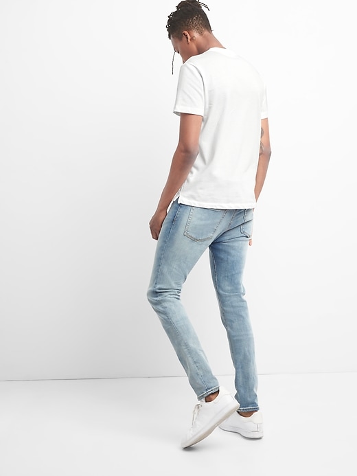 2 of 8 showing, with the color light indigo of product Skinny Jeans With Gapflex
