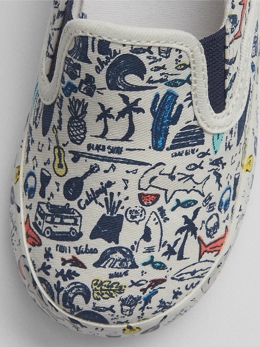 Image number 2 showing, Doodle Graphic Slip-On Sneakers