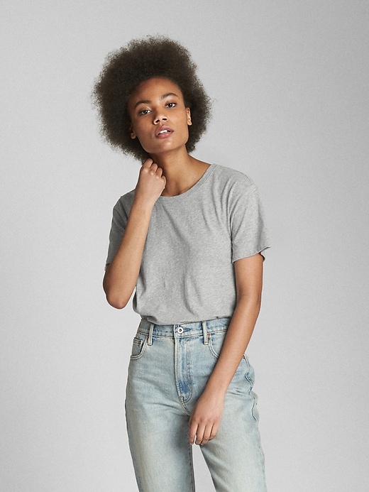 1 of 8 showing, with the color heather grey of product Authentic Boyfriend T-Shirt