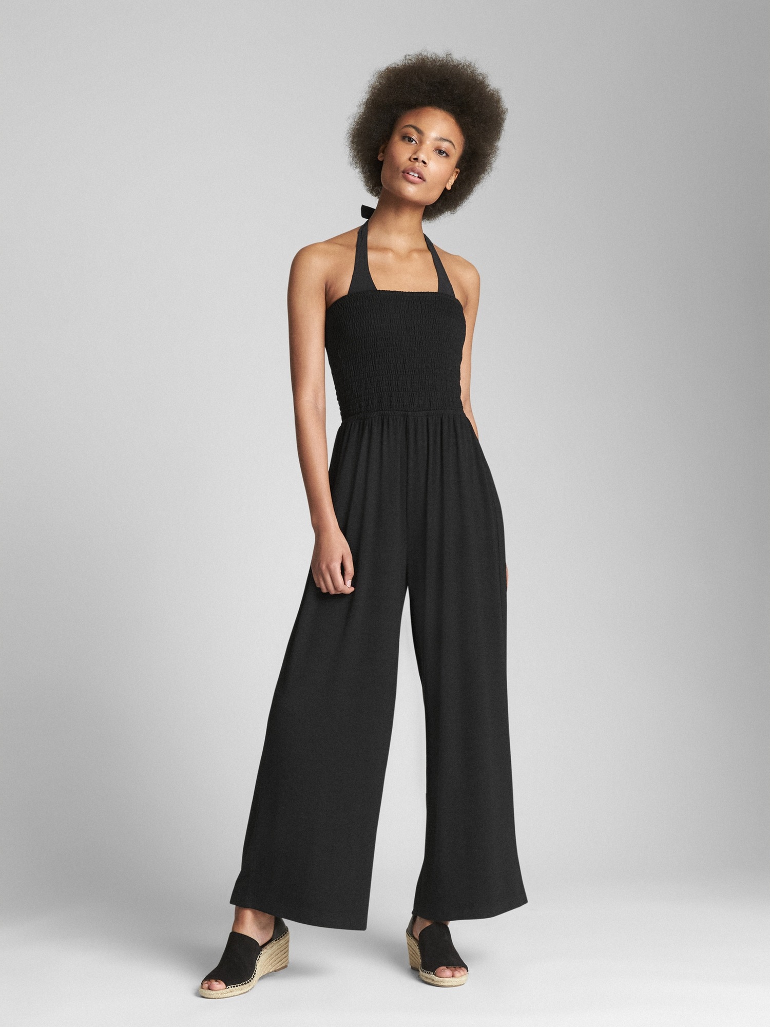 Женские комбинезоны Gap Smocked Strapless Jumpsuit