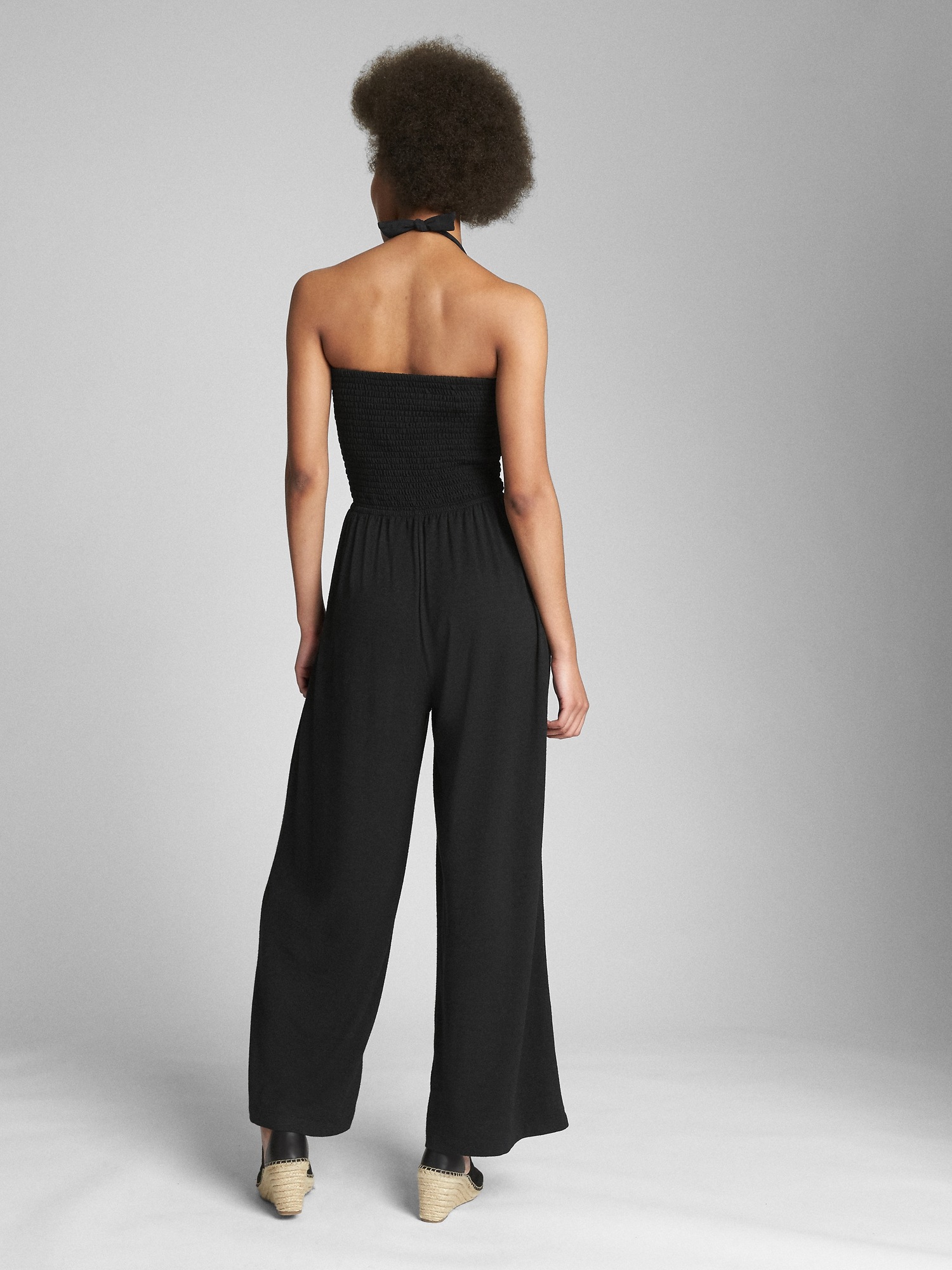 Женские комбинезоны Gap Smocked Strapless Jumpsuit — фото 2