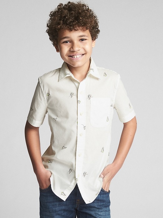 2 of 8 showing, with the color new off white of product Print Short Sleeve Shirt in Poplin