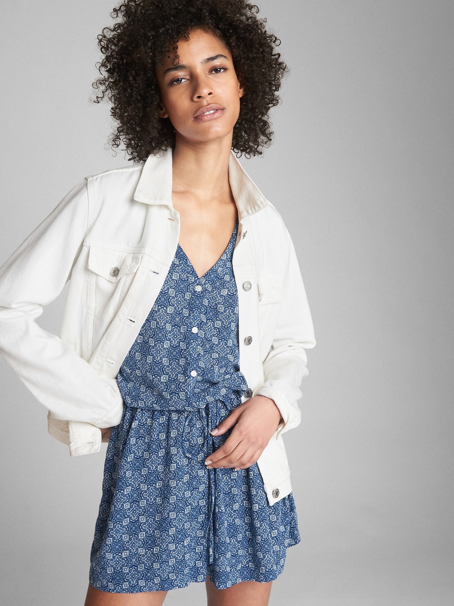 Женские комбинезоны Gap Long Sleeve Button-Front Romper — фото 4