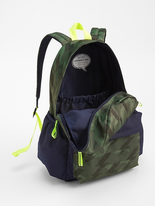 Image number 3 showing, Camo Senior Backpack