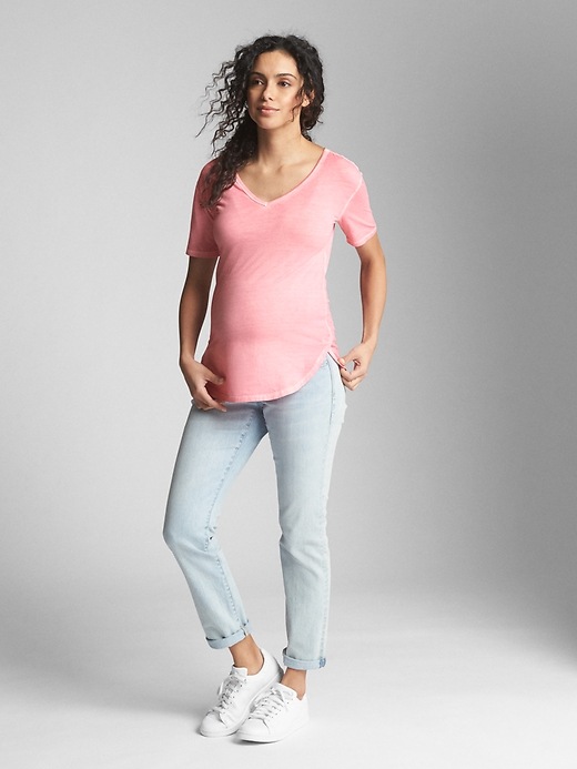 Image number 3 showing, Maternity Vintage Wash V-Neck T-Shirt