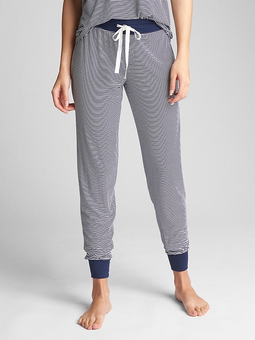 Print Joggers in Modal Gap