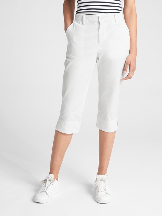 Girlfriend Chino Capris Gap