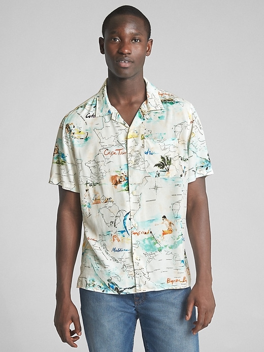 Image number 1 showing, Standard Fit Tropical Print Short Sleeve Shirt