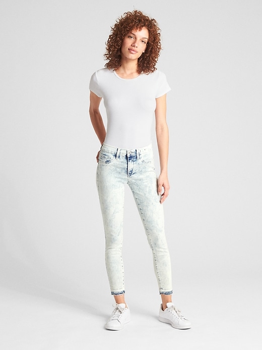 Image number 3 showing, Washwell Mid Rise Favorite Ankle Jeggings with Raw Hem
