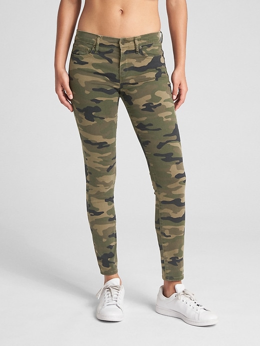 Image number 5 showing, Mid Rise True Skinny Ankle Jeans in Camo