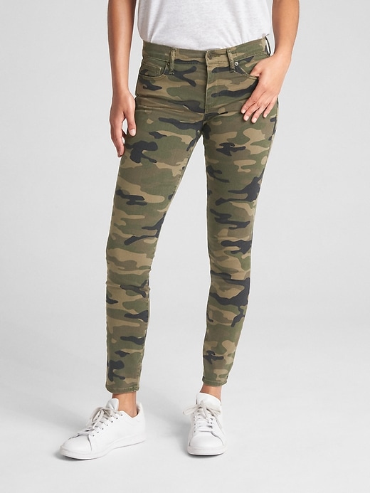 Image number 1 showing, Mid Rise True Skinny Ankle Jeans in Camo