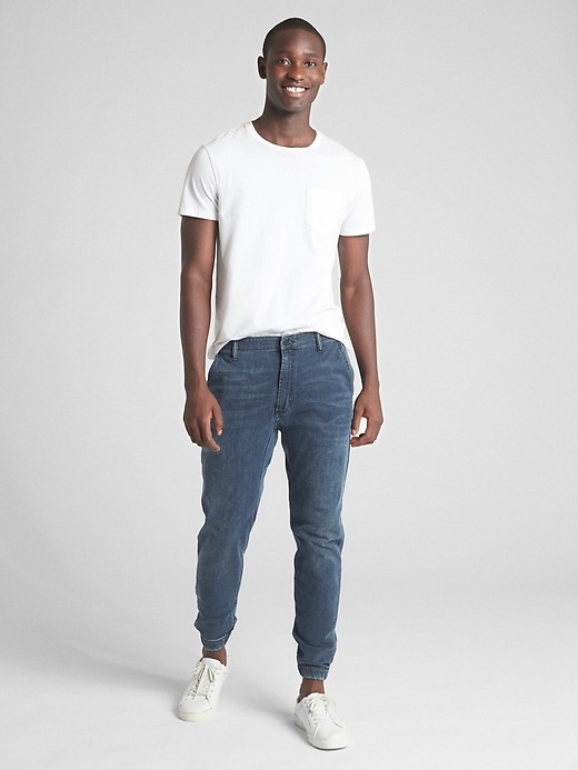 Image number 3 showing, Wearlight Jeans in Slim Fit with GapFlex