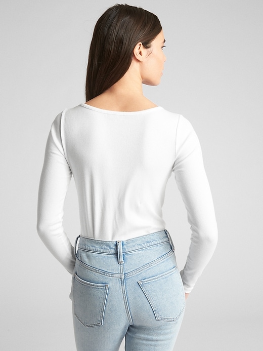 Image number 2 showing, Featherweight Ribbed Long Sleeve Scoopneck T-Shirt