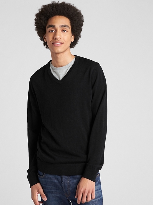 Image number 1 showing, V-Neck Pullover Sweater in Merino Wool