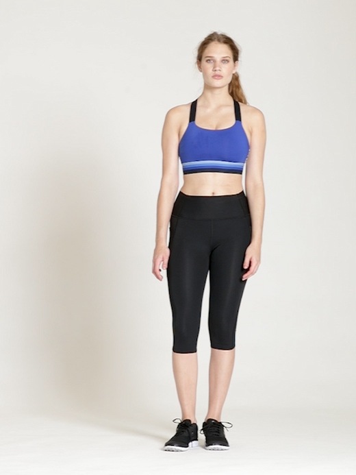 GapFit High Rise Crop Leggings in 