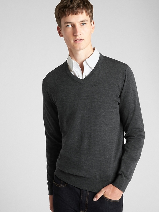 1 of 8 showing, with the color dark charcoal heather of product V-Neck Pullover Sweater in Merino Wool