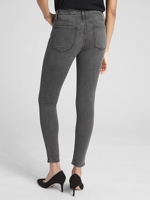 Image number 2 showing, Mid Rise True Skinny Jeans in Sculpt