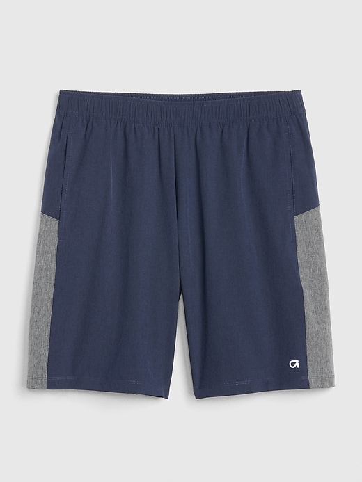 Image number 6 showing, GapFit 7" 2-in-1 Trainer Shorts