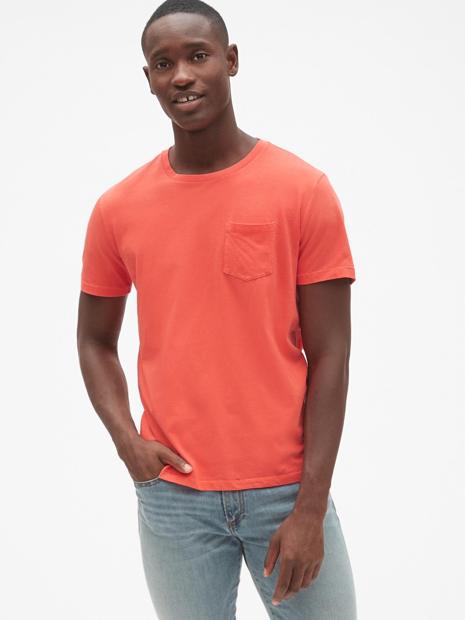 Gap mens discount pocket tee