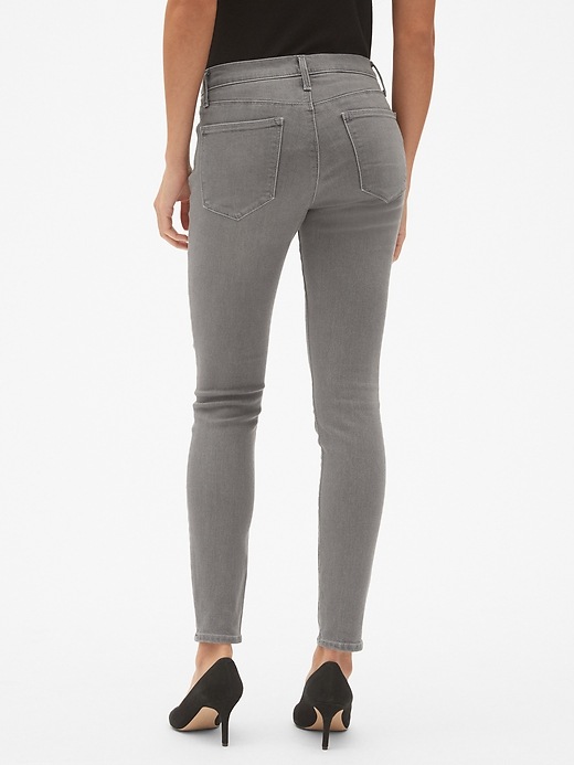 Image number 2 showing, Mid Rise True Skinny Jeans in Infinity Stretch